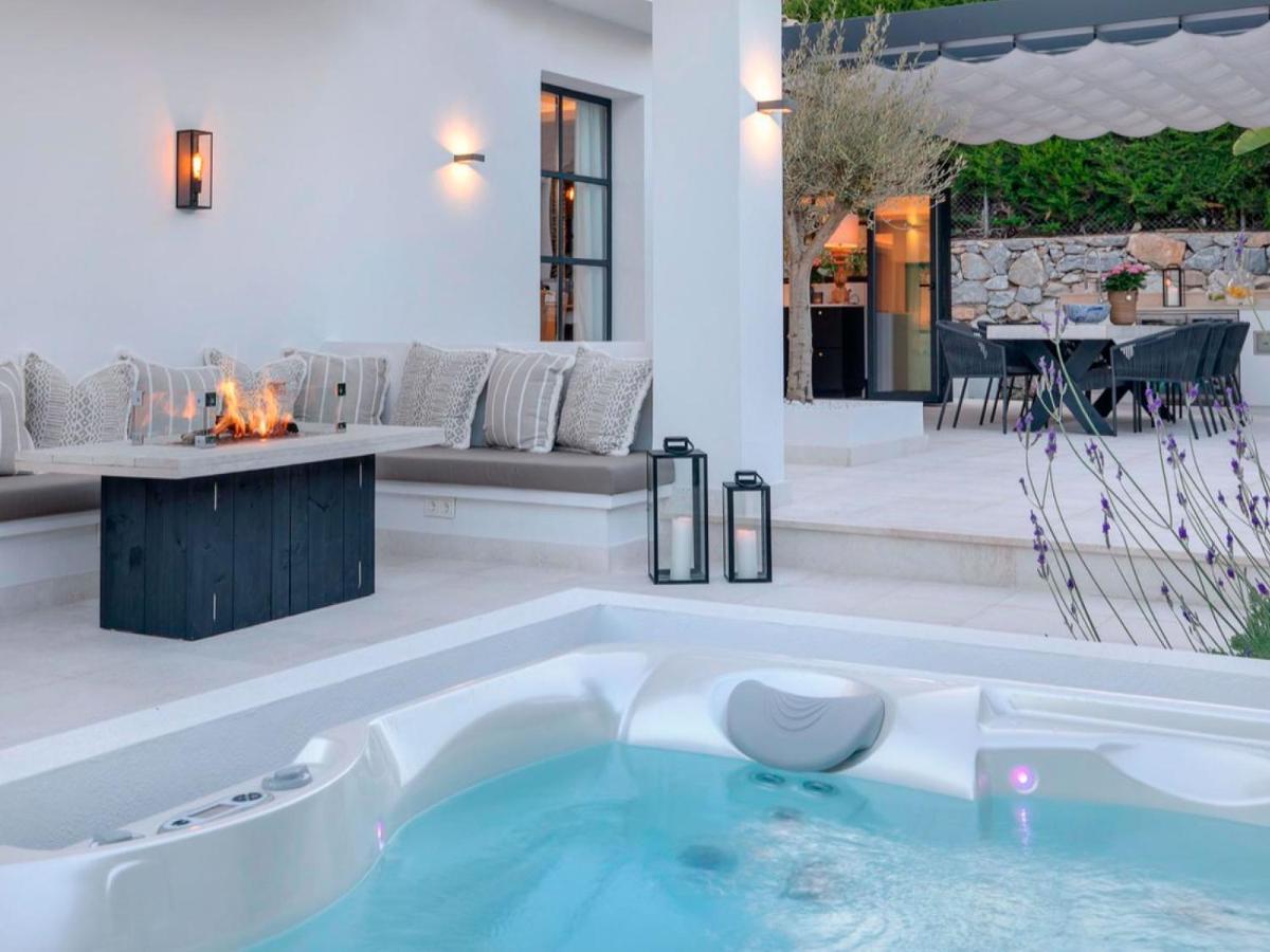 Vacation Marbella I Villa Lina, Golf Valley, Private Heated Pool, Jacuzzi, Close To The Marina Exterior foto
